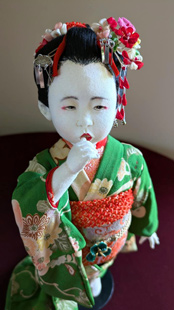 「指しゃぶり(舞子シリーズ)」福田朝子