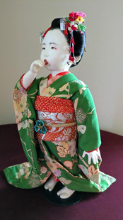 「指しゃぶり(舞子シリーズ)」福田朝子