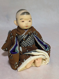 「6号クタちゃん人形 (着物着用)男の子 置き上げ彫刻髪」藤村光環