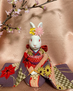 「晴着うさぎ」太田庸子