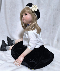 「ベレー帽を被った女の子」Sachie