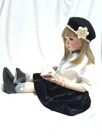 「ベレー帽を被った女の子」Sachie